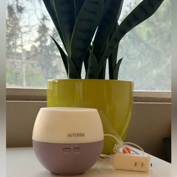 doTERRA White and Purple Aroma Diffuser - Picture 3 of 8